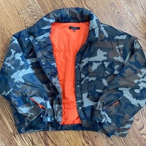 cropped camo puffer jacket